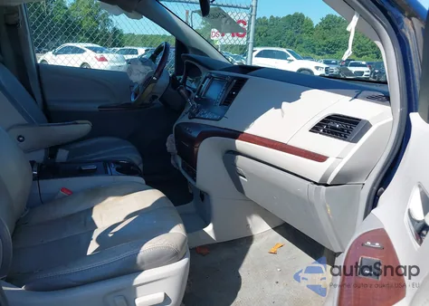 2012 Toyota Sienna Limited 7 Passenger z USA, uszkodzony, nr VIN 5TDDK3DC8CS036344